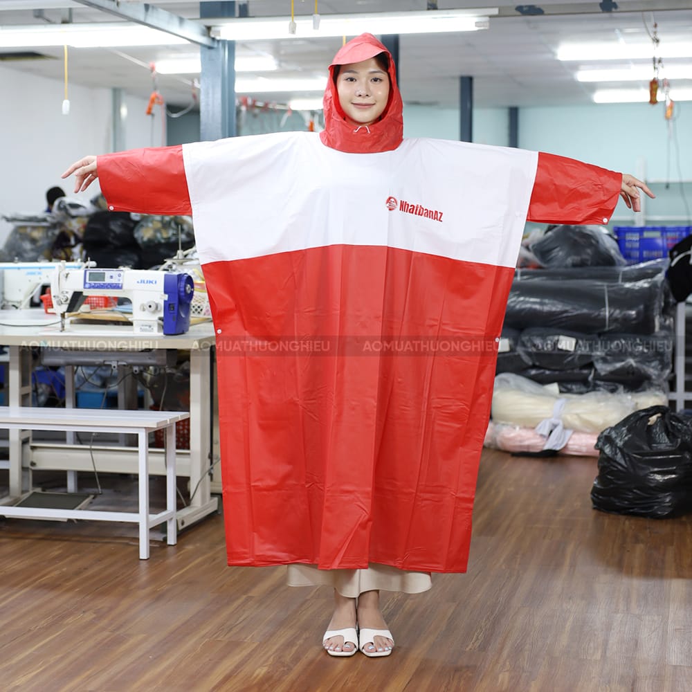 Áo mưa in logo công ty 2