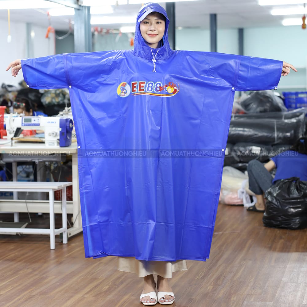 Sản xuất áo mưa quảng cáo ở TPHCM 3