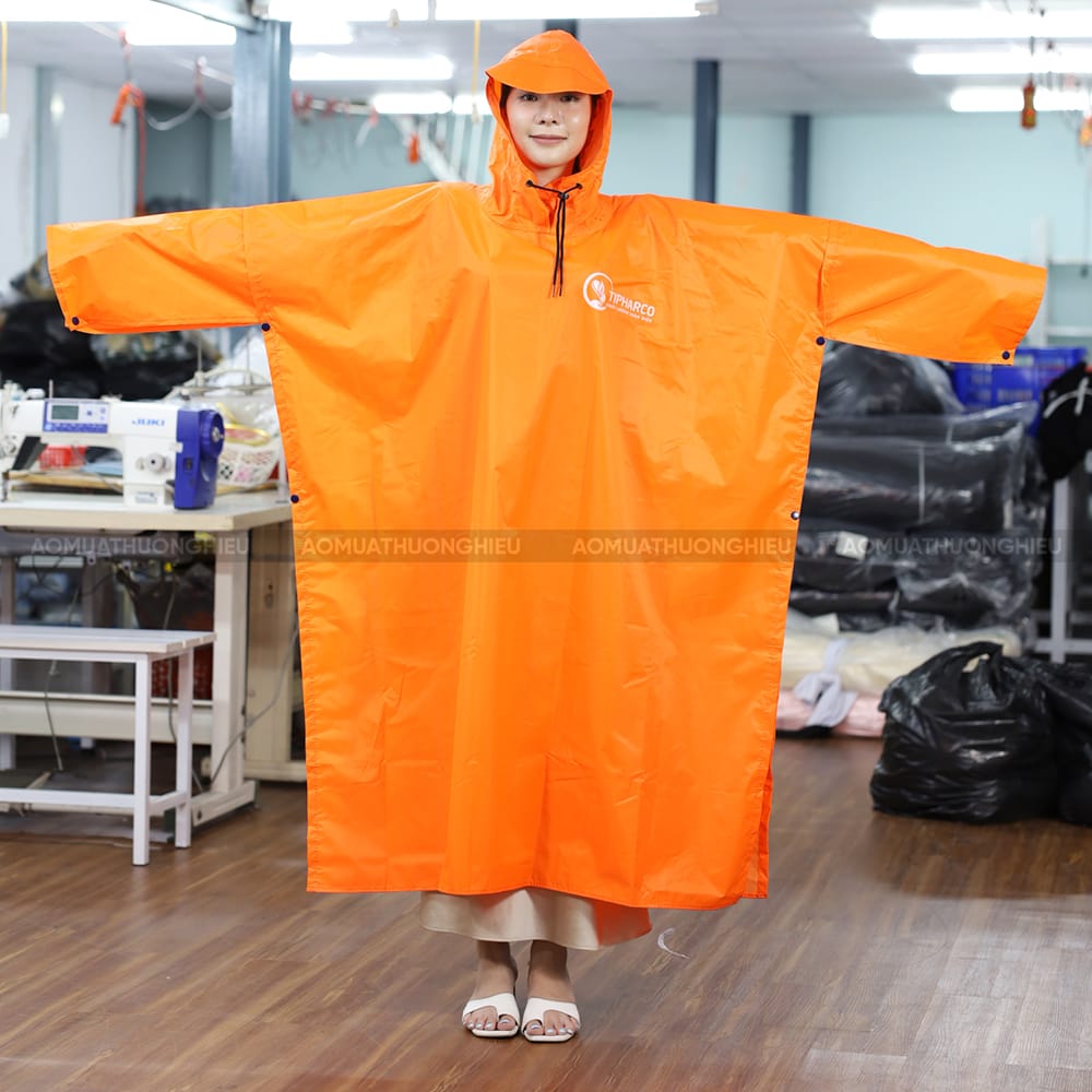 Xưởng may áo mưa cánh dơi giá rẻ TPHCM 1