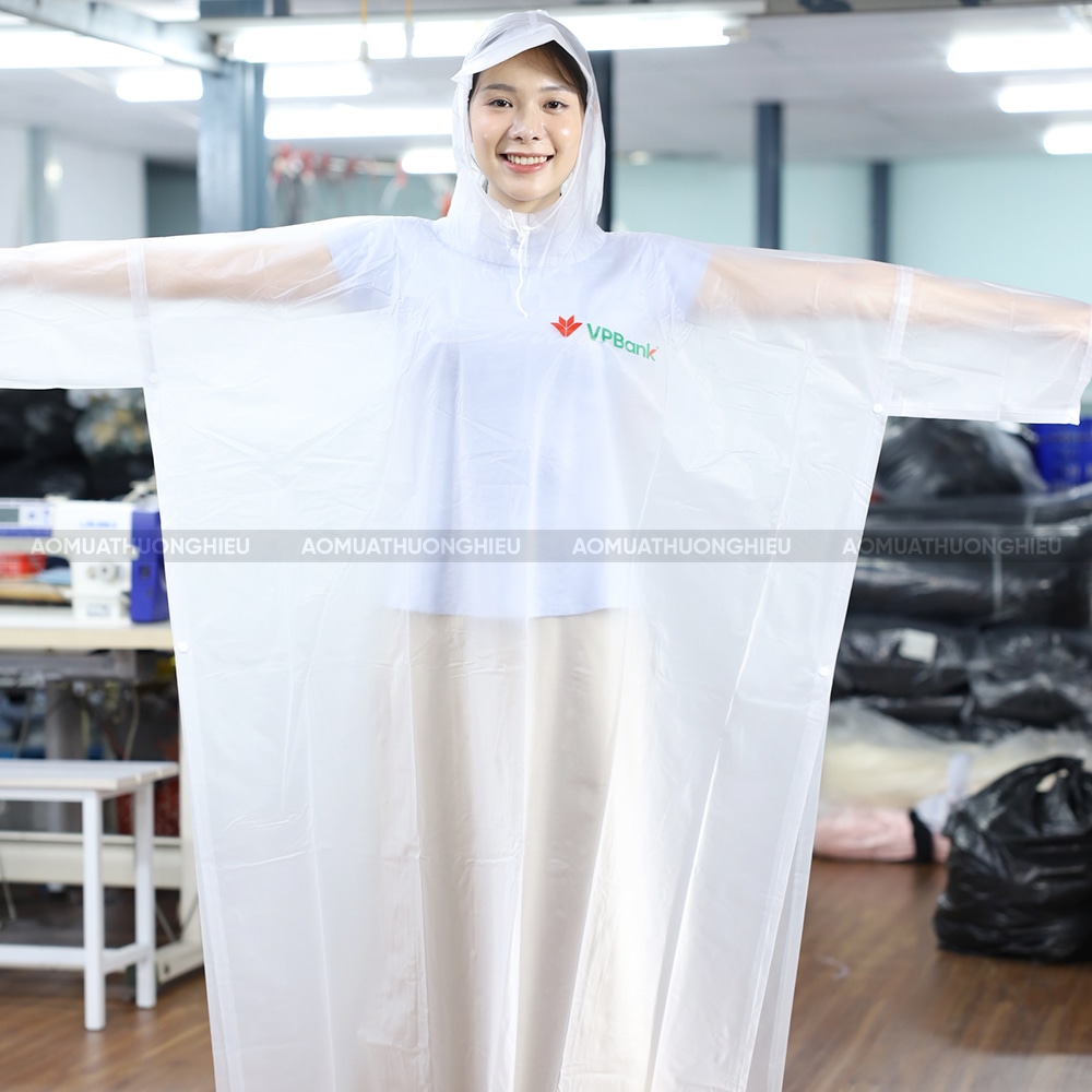 Áo mưa quà tặng in logo VP Bank trong suốt 1